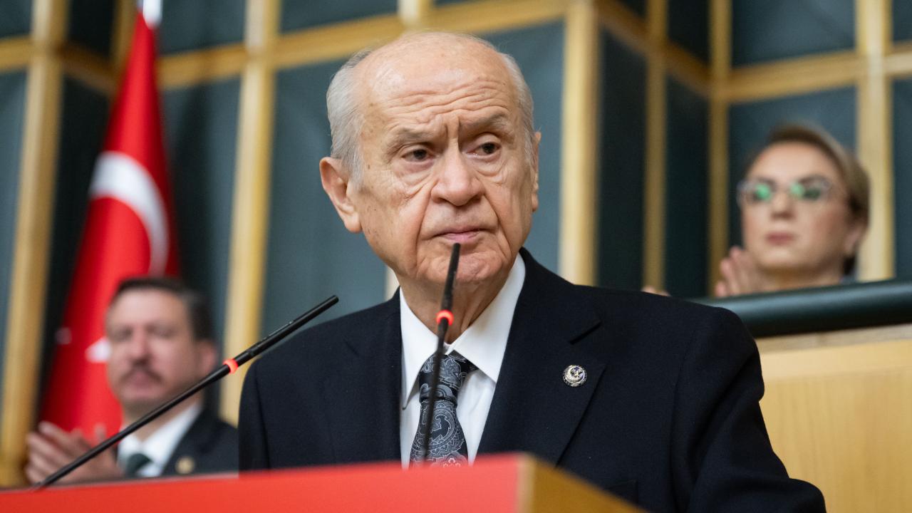 Devlet Bahçeli den Ahmet Türk e  tebrik  telefonu